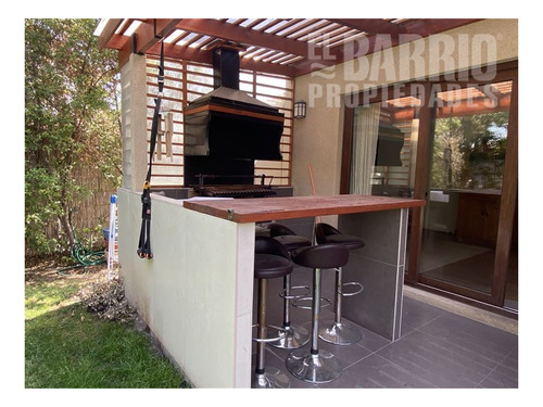 Imagen 4 de 13 de Casa En Venta De 3 Dorm. En Colina
