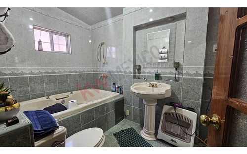 Casa En Venta De 1 Piso Con 3 Recamaras En Planta Baja, Colonia Los Pinos.