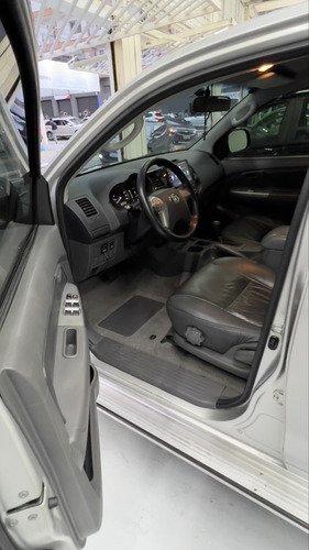 Toyota Hilux 2.7 SR 4X2 CD 16V FLEX 4P AUTOMÁTICO
