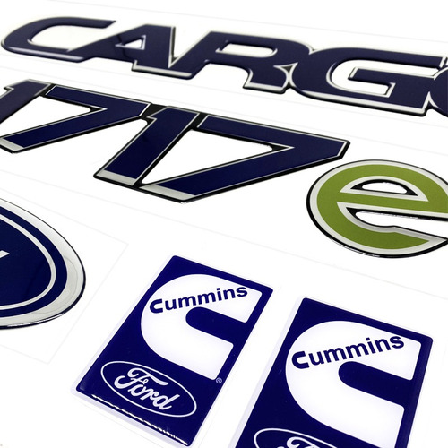 Imagem 4 de 6 de Kit Emblemas Cargo 1717e Adesivos Caminhão Ford Cummins