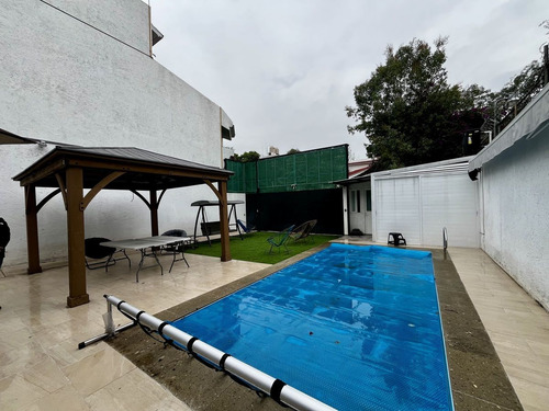Terreno Con Alberca En Venta En Condominio Horizontal