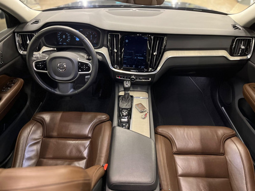 Volvo S60 T-5 INSCRIPTION 2.0 254cv 4p