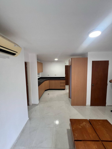 Alquiler De Apartamento En Urb. El Bosque Resd. Monticello Rp