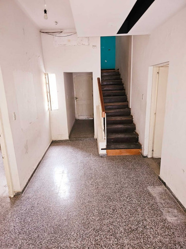 Venta De Casa A Refaccionar En La Banda