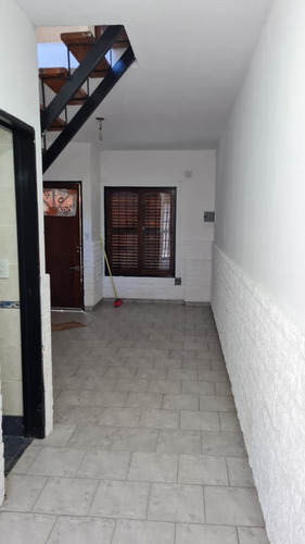 Imagen 4 de 8 de Duplex 2 Ambientes Al Frente En 2 Plantas. Nuevo Valor, Oportunidad