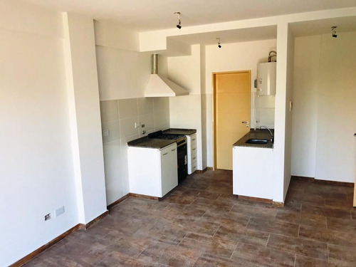 Imagen 6 de 11 de Departamento En Venta En San Miguel