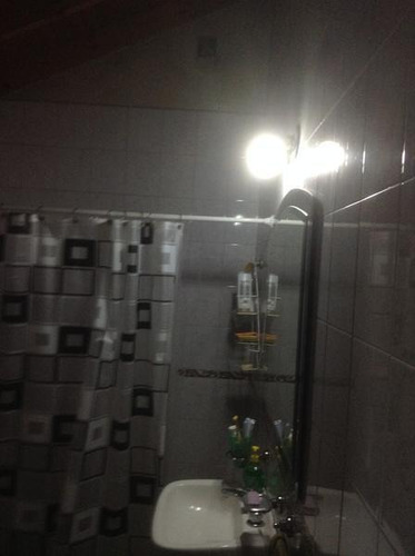 Imagen 2 de 18 de Propiedad De 4 Ambientes En 2 Plantas - Excelente Ubicacion - Lanus Oeste