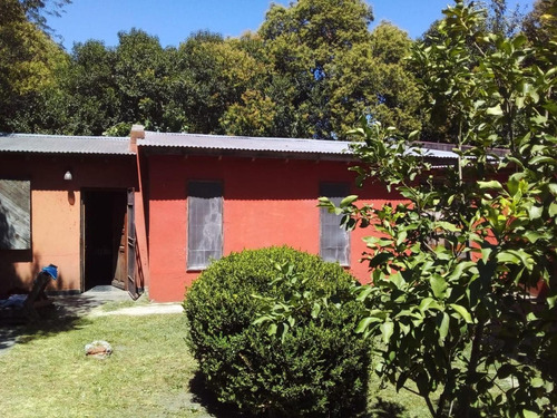 Casa En Venta - 2 Dormitorios 2 Baños - Carlos Keen