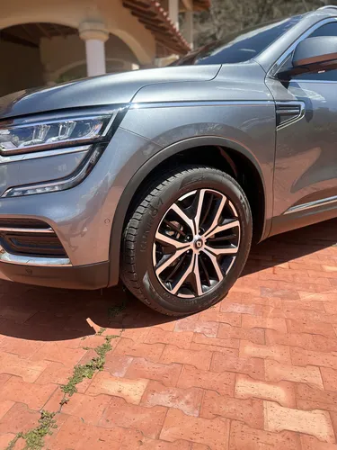 Renault Koleos 2.5 Intens 4X4 Bose