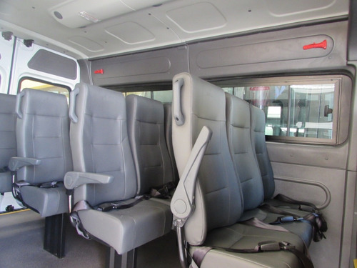 Renault Master 16 Lugares L2h2