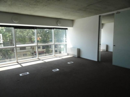 Imagen 2 de 12 de Excelente Oficinas Sobre Libertador