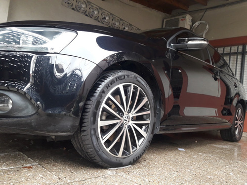Imagen 9 de 15 de Volkswagen Vento 2.0 Sportline Tsi 200cv 2011