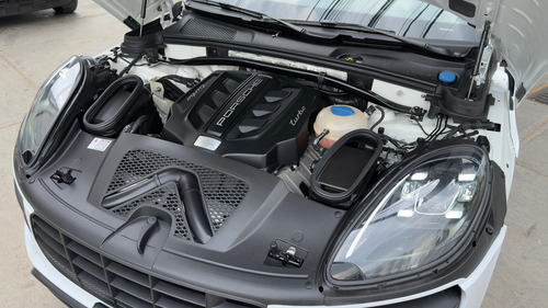 Porsche Macan 3.7 Turbo At