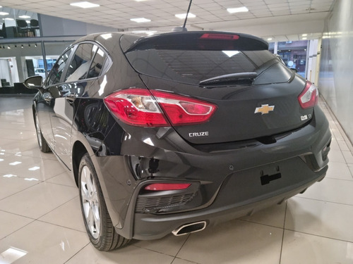 Imagen 2 de 16 de Chevrolet Cruze Lt Automatico 5 Puertas 0km 0km