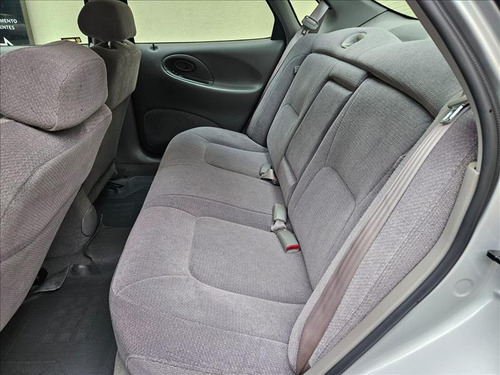 Ford Taurus 3.0 lx v6 24v Gasolina 4p Automático