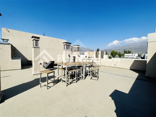 Departamento En Venta De 4d La Dehesa Colegio Los Alerces