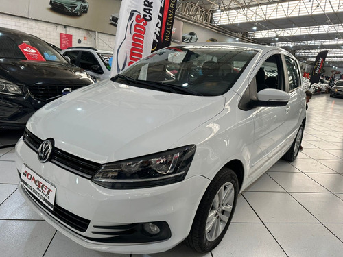 Volkswagen Fox 1.6 Connect Total Flex 5p