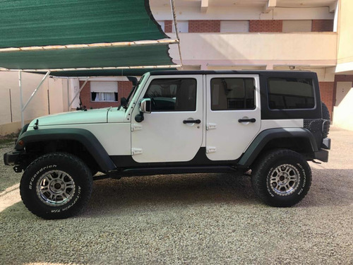 Imagen 4 de 10 de Jeep Wrangler 2011 3.8 Sport Unlimited 199cv Mtx
