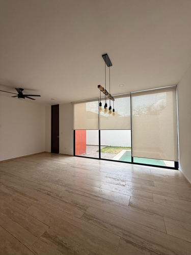 Casa En Renta, En Ascalaii, Con 2 Recamaras, Equipado