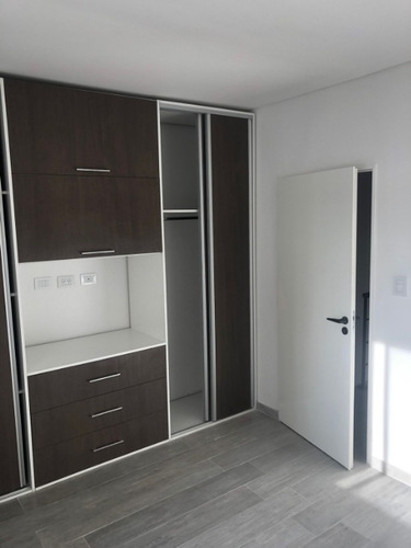 Duplex En Venta En Wilde Este