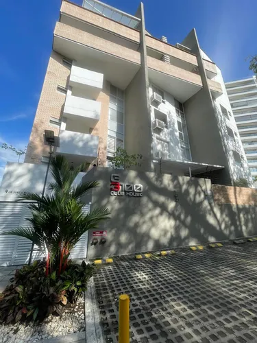 Venta Aparta-estudio. Sur De Cali. Barrio Pance, 66 Mtrs. Tercer Piso Con Ascensor. Parqueadero Propio