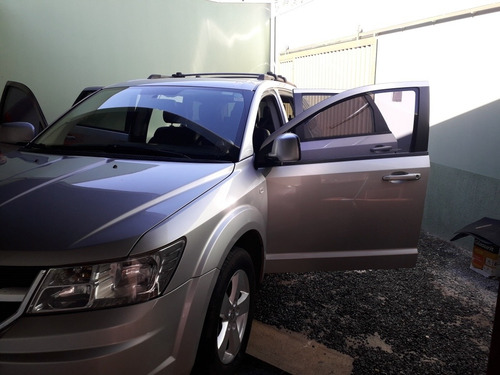 Imagem 13 de 14 de Dodge Journey 2010 2.7 Sxt 5p
