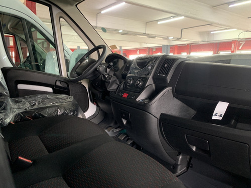 Imagen 18 de 19 de Citroën Jumper 2.2 435 L2h2 Hdi 130 Mt6