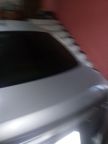 Imagem 4 de 5 de Nissan Versa 2013 1.6 16v Sv Flex 4p