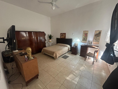 Amplio Ph 2 Ambientes Con Patio Sobre Av. Ader Y Santa Fe