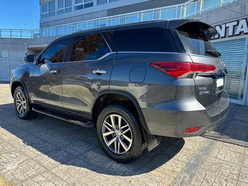 Toyota Hilux SW4 2.8 Srx 177cv 4x4 7as At
