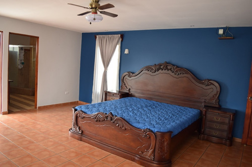 Imagen 17 de 17 de Casa Muy Amplia, Uso De Suelo Mixto. Residencial Jardines De Santa Lucia, Heredia