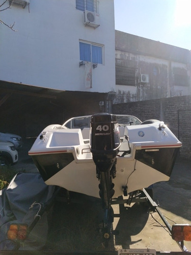 Lancha Nikita 470