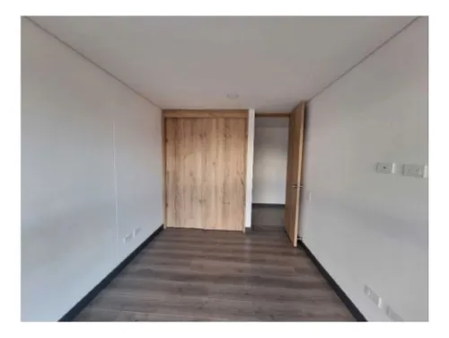 Rhbr-12015 Apartamento Piso 8 (medellin, Laureles)