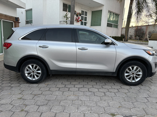 Kia Sorento 2.4 Lx At