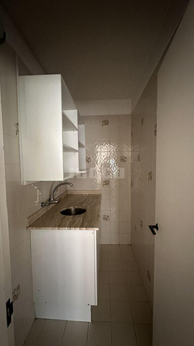 Oficina En Venta En Torre El Gaucho