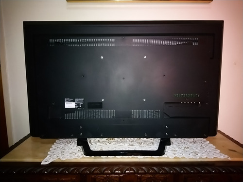 Imagen 5 de 9 de Tv Sharp Aquos Full Hd .1080p. Led Smart Tv. Como Nuevo