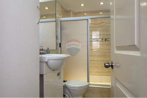 Bajo De Precio! Renovado Y Acogedor Departamento