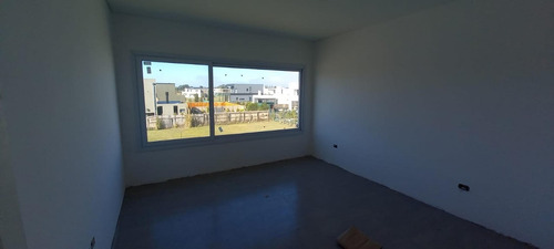 Imagen 16 de 19 de Venta De Casas En Vila Marina