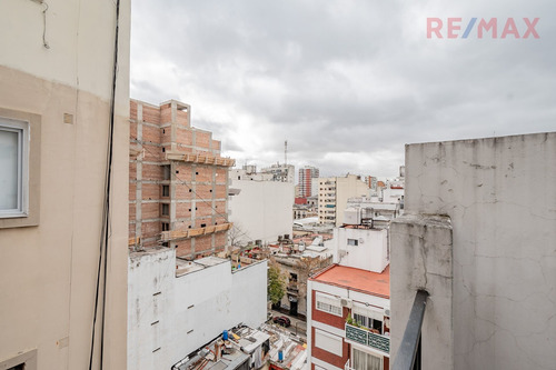 Imagen 7 de 15 de Venta Monoambiente Con Balcon Corrido - Almagro