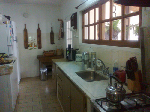 Villa Belgrano: Casa 3 Niveles Apta Uso Comercial