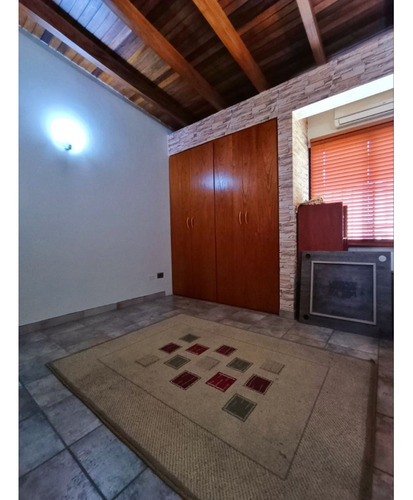 Townhouse En Venta Los Eucaliptos Llano Alto