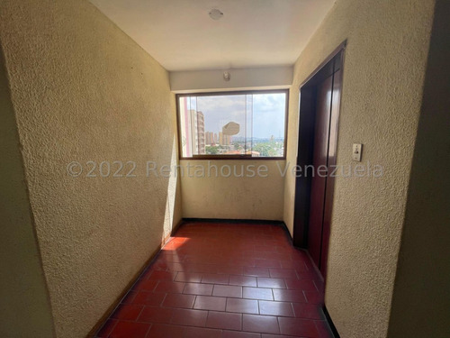 Imagen 29 de 30 de Apartamentos En Venta En Zona Oeste Barquisimeto , Lara 22-24529 Romer Gonzalez Asesor Inmobiliario Renta House