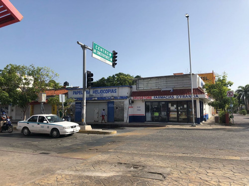 Terreno En Esquina, Centro De Playa Del Carmen, Q. Roo