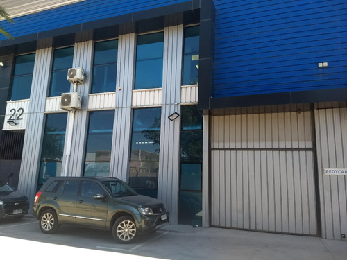 Amplia Bodega En Condominio De Bodegas A Pasos De Vespucio