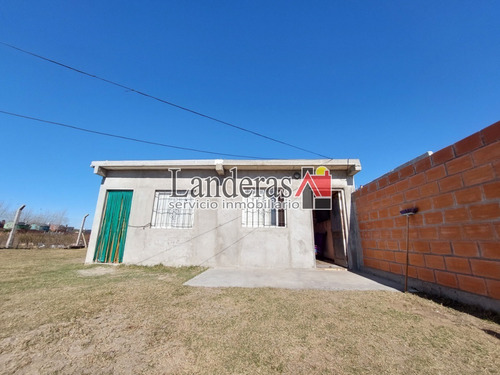 Imagen 16 de 19 de Venta En Block - Dos Casas 3 Amb. - Sobre Lote Propio.