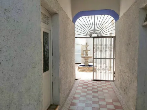 Ubicadísima, En Una De Las Calles Más Lindas De Querétaro, En El Corazón De Su Centro Histórico!