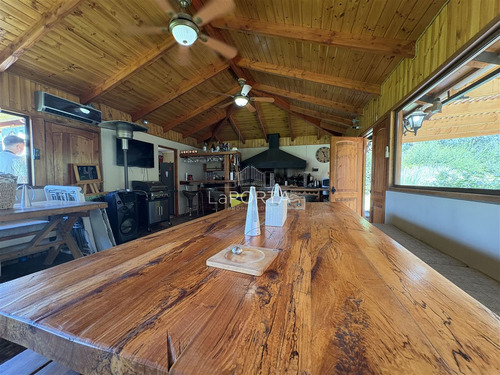 Gran Casa / Colina-lo Pinto-chicureo / Condominio Cerrado