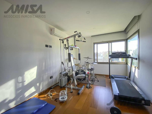 Imagen 13 de 22 de Casa - Miraflores (funes Hills)