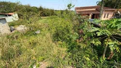 Imagem 6 de 8 de Terreno Murado A Apenas 500 Metros Do Mar Em Rua Pavimentada