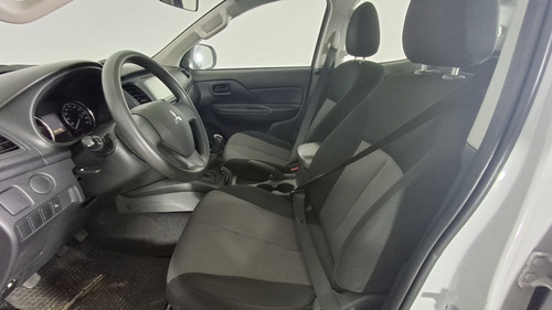 Mitsubishi L200 2.4 TD WORK DC CR
